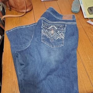 Aryia size 20 short